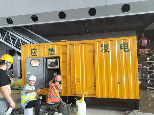 槐荫怎样判断空气滤清器是否需要更换？